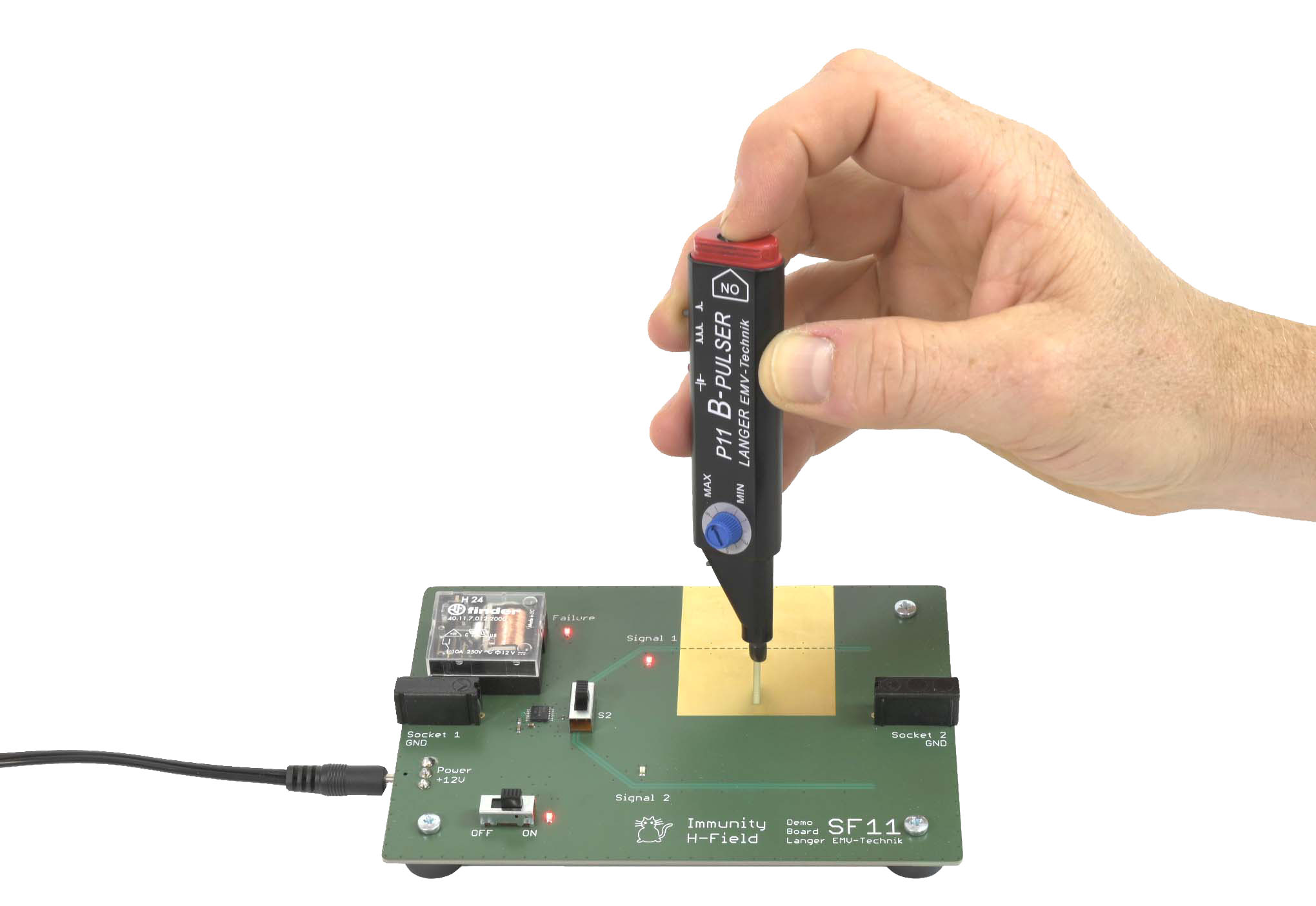 Magnetic Interference - SF 11 Demonstration Board with P11 Magnetic Field Pulser P11